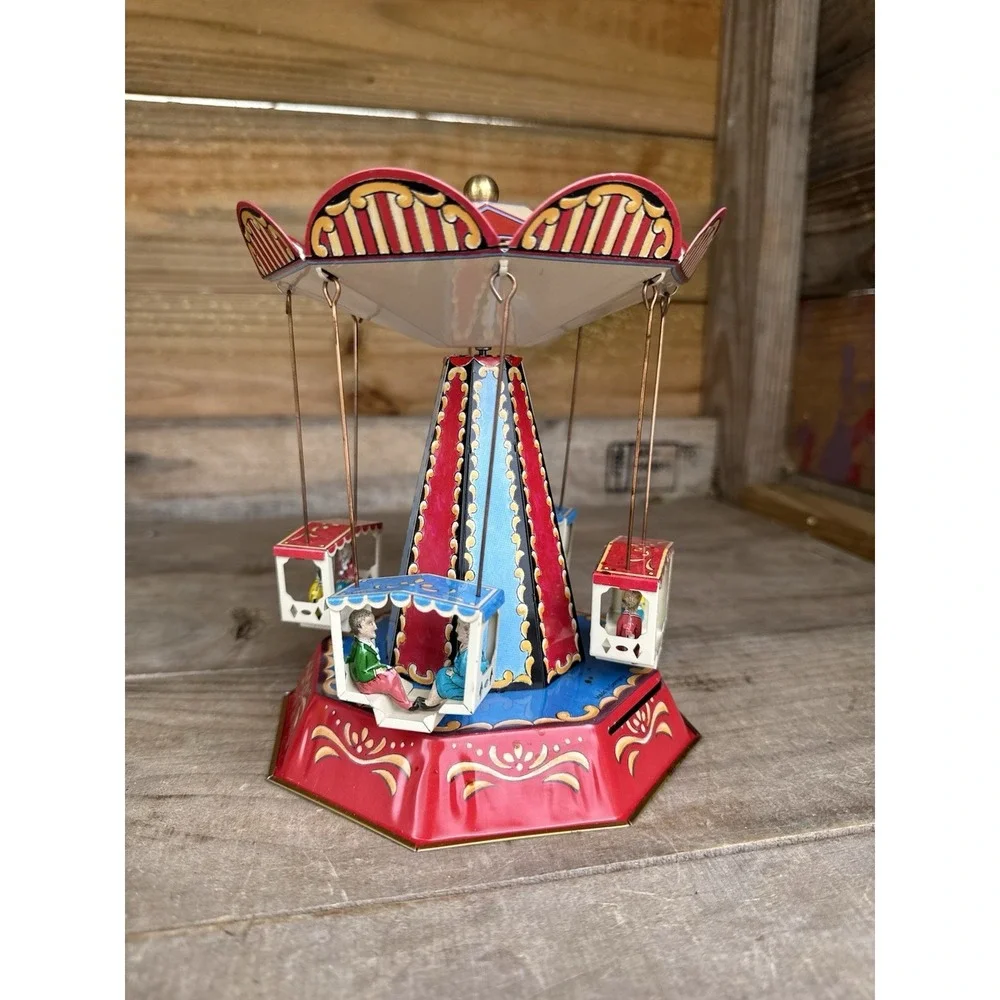 German Tin Litho Carousel / Merry Go Round (J.‎ W. Wagner / Brunn 2002)